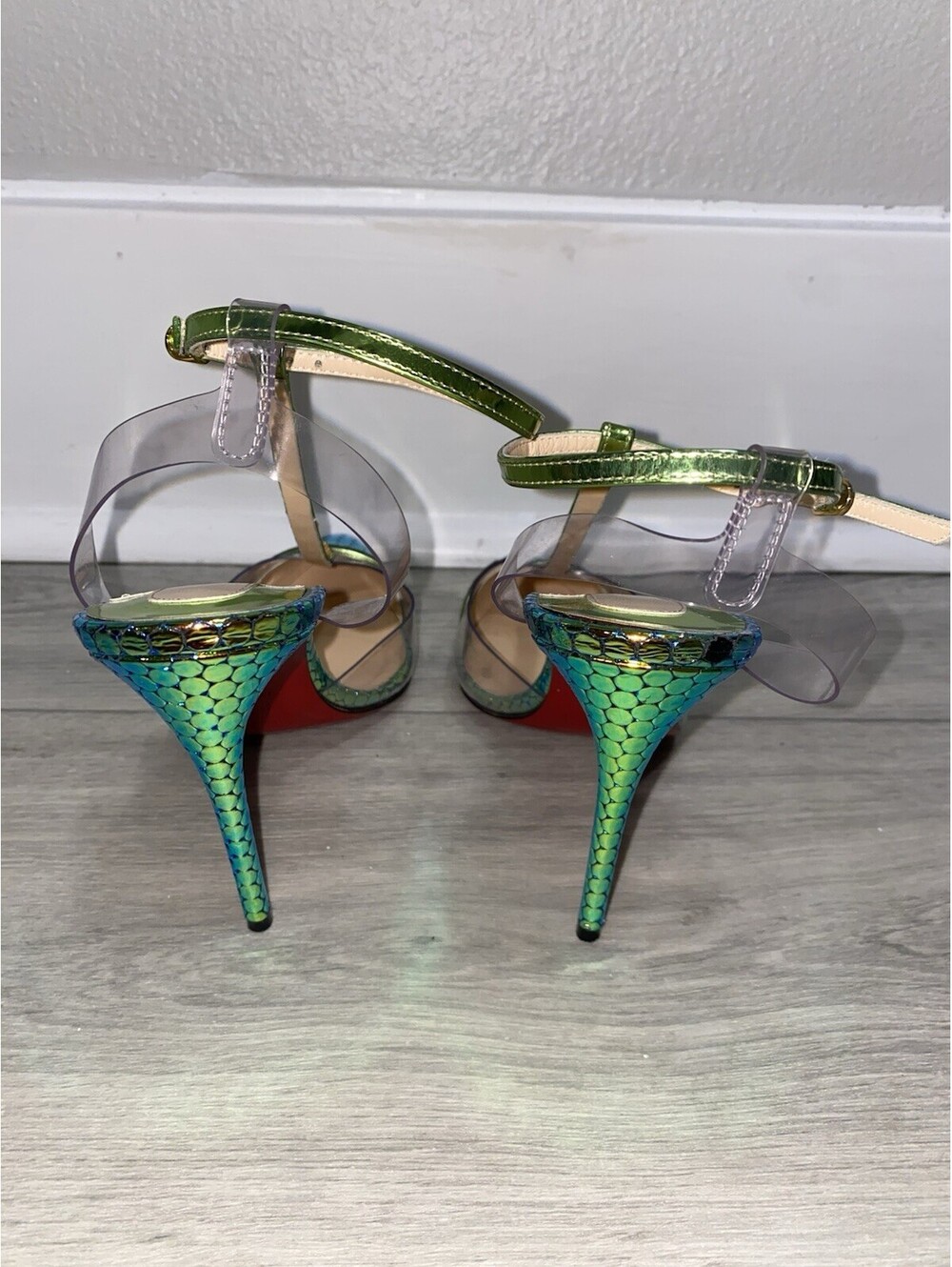 Christian Louboutin Nosy Spikes Holographic Animal Print heels T -Strap EU35.5 - Picture 3 of 9